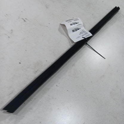 Chevy Malibu Right Front Weather Strip Interior 2019 2020 2021 2022