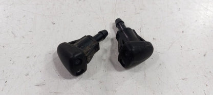 Hyundai XG350 Windshield Wiper Washer Fluid Hood Sprayer Nozzles 2003 