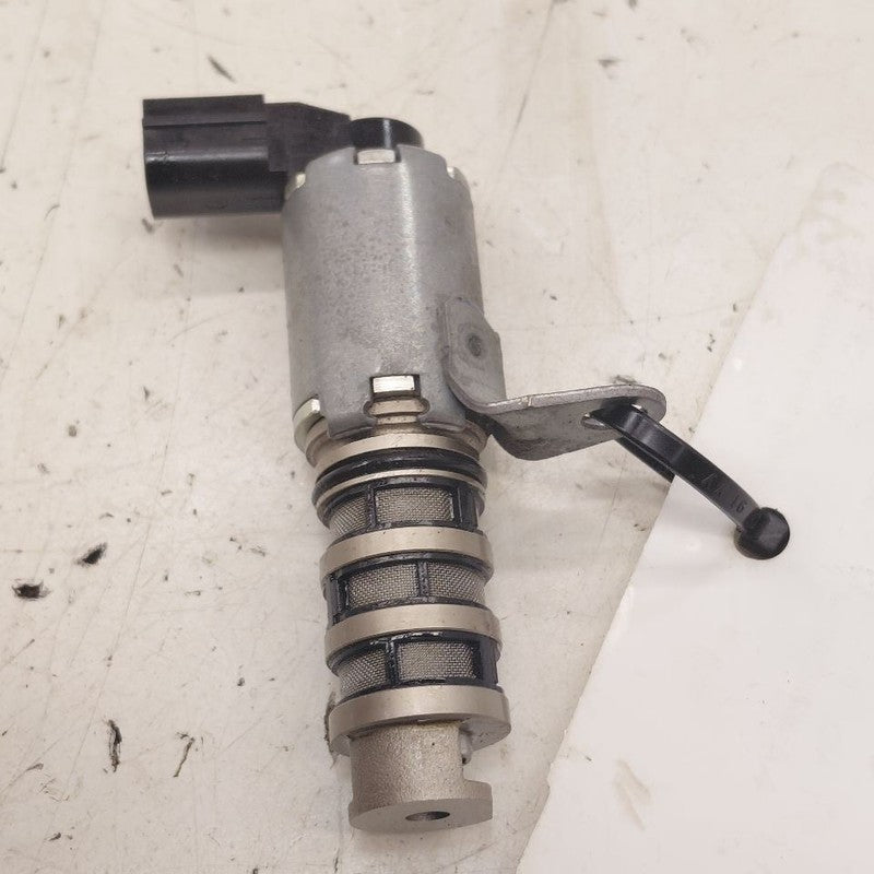 Honda HR-V Variable Timing Gear Oil Control Valve Solenoid Cylinder He