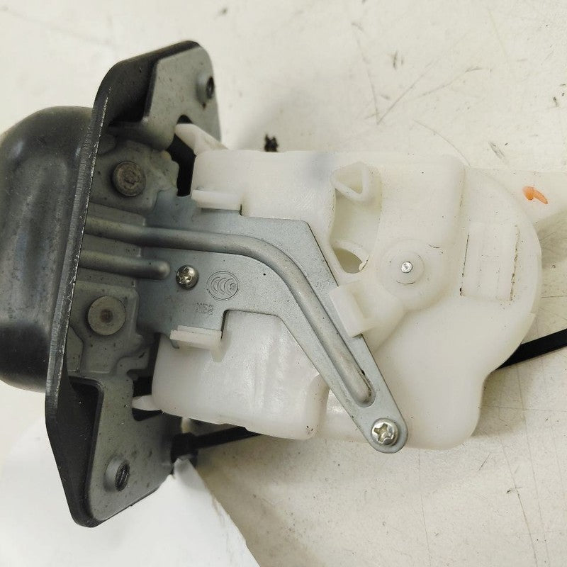Nissan Rogue Trunk Latch  2017 2018 2019 OEM