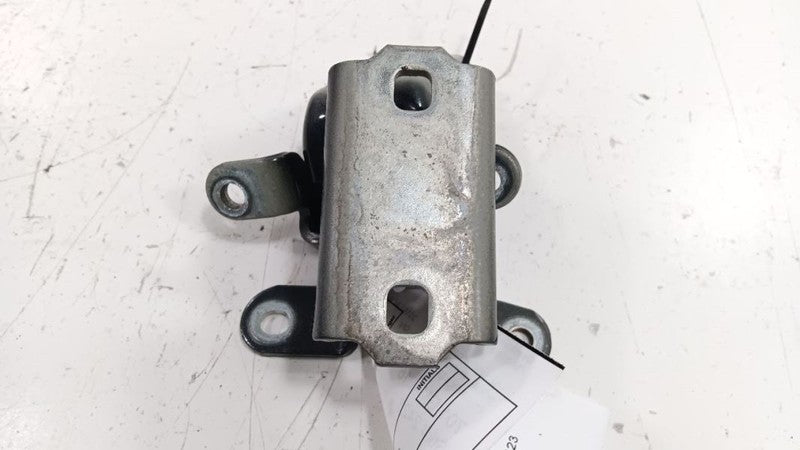 Buick Lacrosse Door Hinge Set Left Front Driver 2013 2014 2015 2016