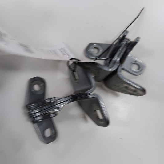 2025 GMC Acadia Door Hinge Set Right Rear Passenger 