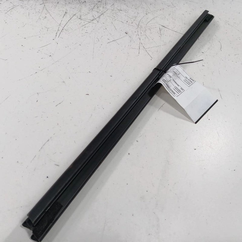 Jeep Compass Right Front Weather Strip Interior 2017 2018 2019 2020 2021 2022