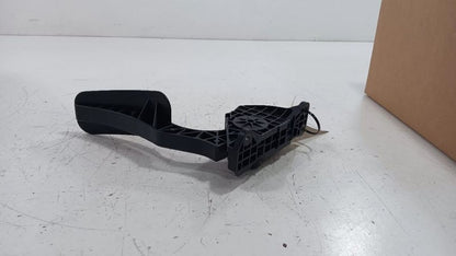 Ford Taurus Gas Pedal  2013 2014 2015 2016