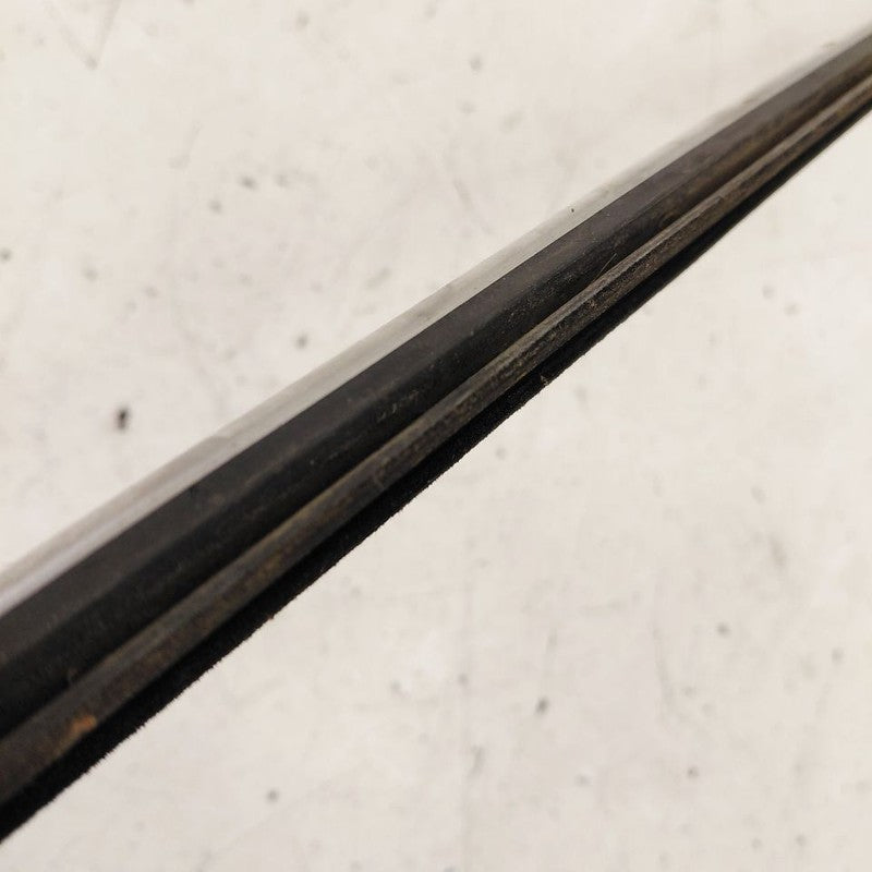 Honda CR-V Door Glass Window Weather Strip Trim Front Left Driver 2017
