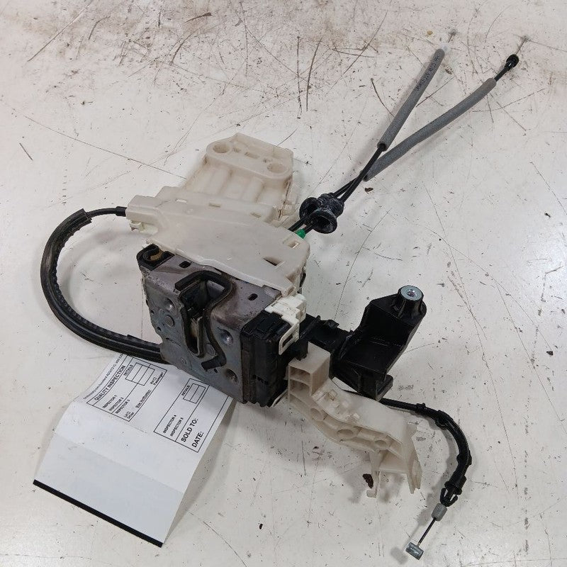 Fiat 500 Door Latch Lock Right Passenger Front  2016 2017 OEM
