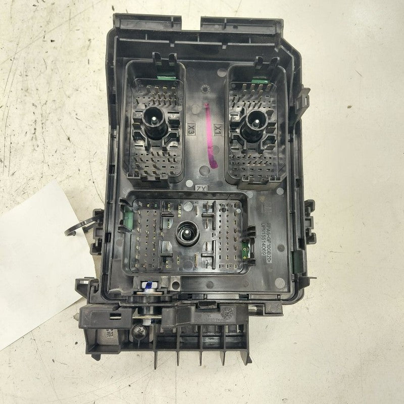 Fuse Box Engine Fits 16-18 Chevy Volt