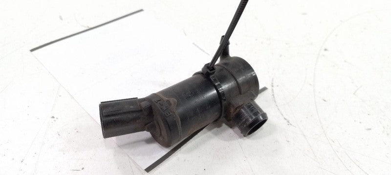 Subaru Tribeca Windshield Washer Wash Fluid Reservoir Motor Pump Elect