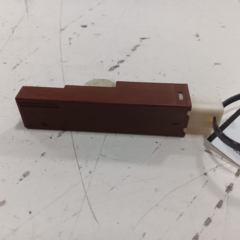 Toyota Prius C Keyless Entry Antenna Module {J4D13106145} 2017 2016 2015 2014 