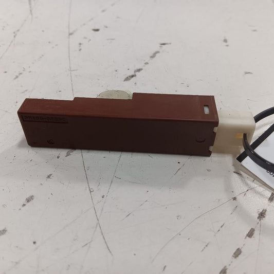 Toyota Prius C Keyless Entry Antenna Module {J4D13106145} 2017 2016 2015 2014 