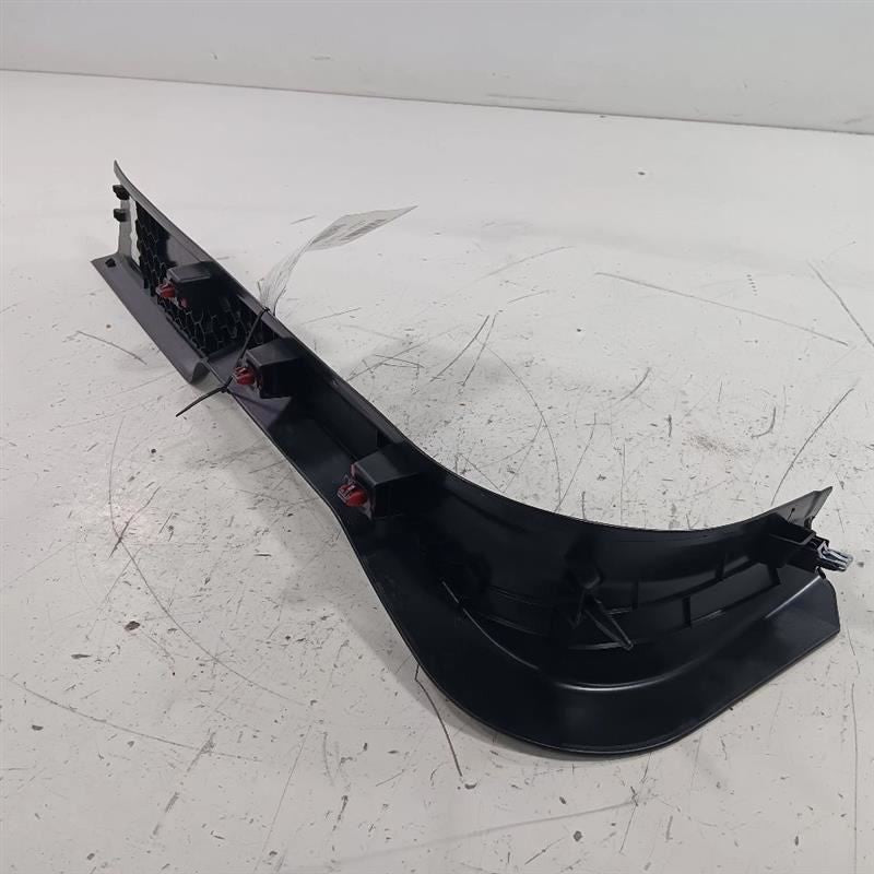 Chevy Malibu Sill Trim Plate Door Jam Threshold Right Passenger Front 