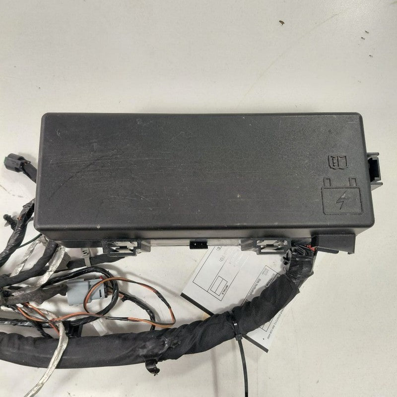 Chrysler 300 Cabin Fuse Box Interior Inner Under Dash  2017 2018 2019 