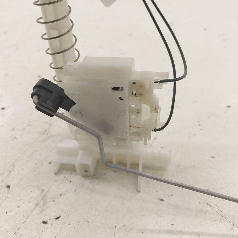 Jeep Cherokee Fuel Gas Tank Sending Unit  2019 2020 2021