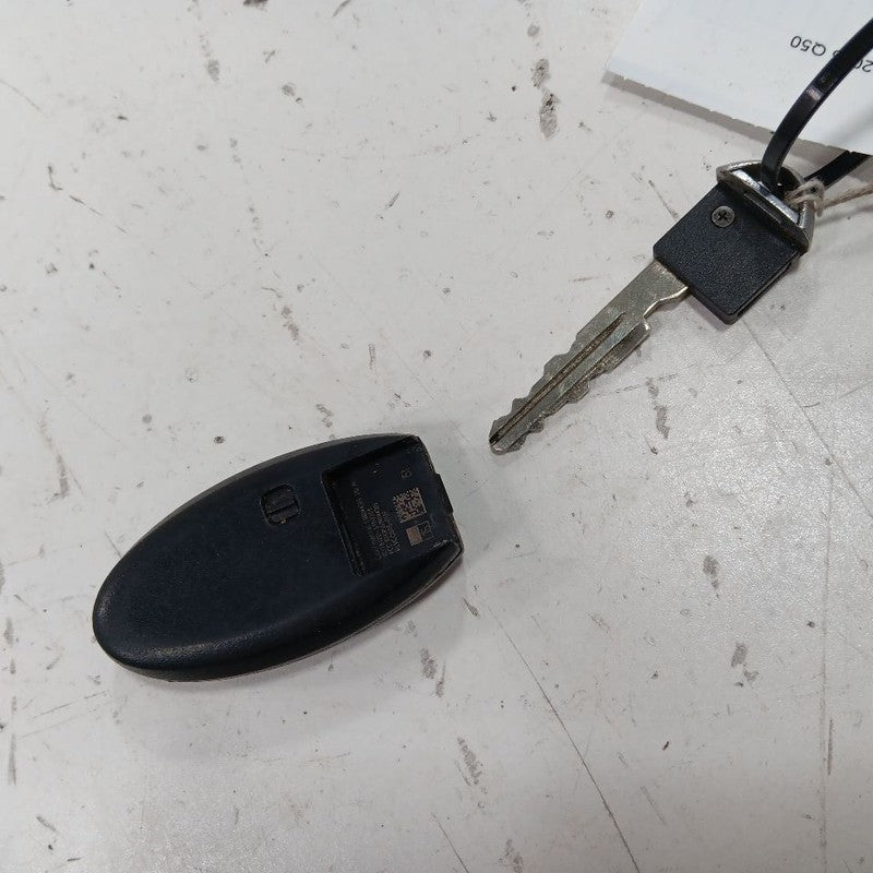 Fob Remote Four Button ID KR5S180144203 Fits 14-16 INFINITI Q50 OEM