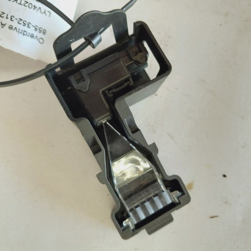 Volvo S60 Passenger Right Side Door Light Lamp {31403124} 2018 2017 20