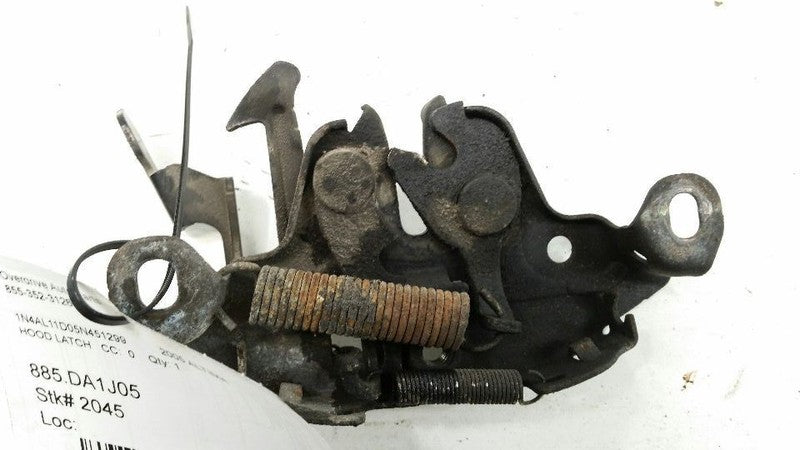  2005 Nissan Altima Hood Latch 2002 2003 2004 2006