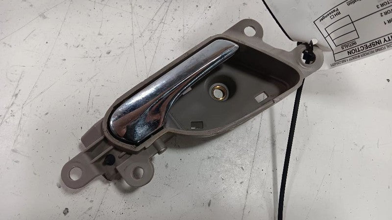 Chevy Traverse Door Handle Right Passenger Front Interior Inside  2010