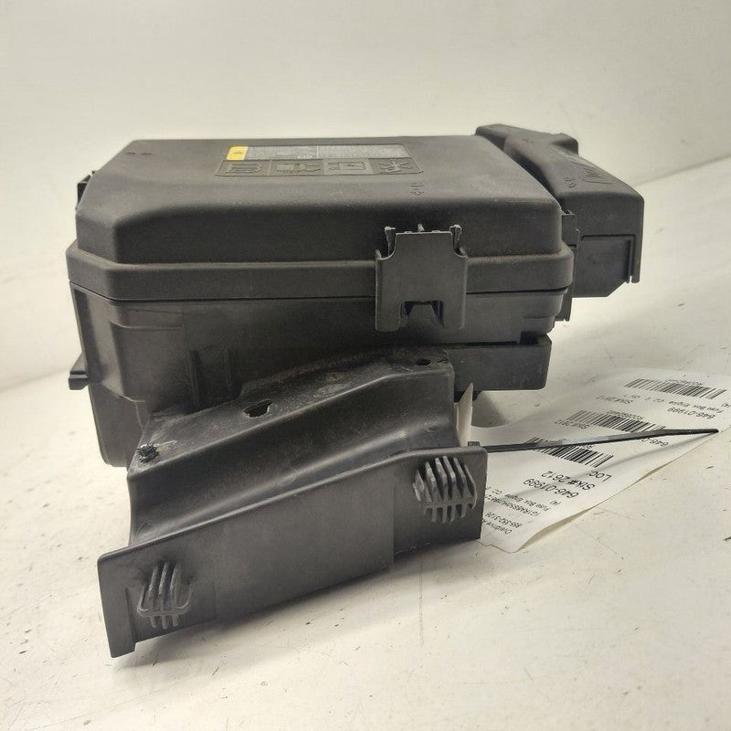 Fuse Box Engine Fits 16-18 Chevy Volt