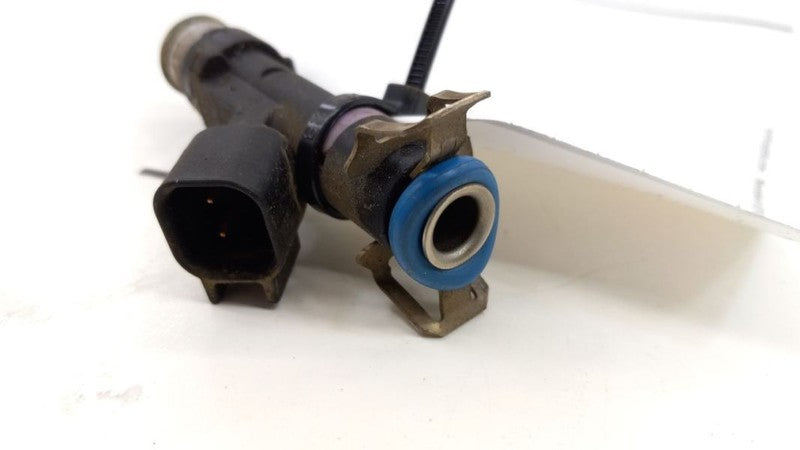 L50113250 Fuel Injection Injector 2.5L Fits 09-13 Mazda 6