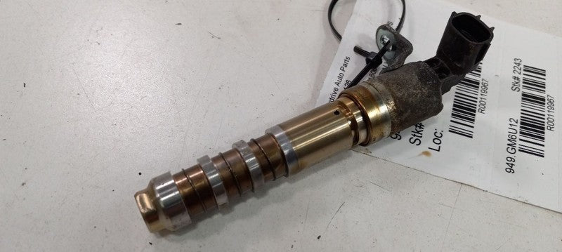 Cadillac CTS Variable Timing Gear Oil Control Valve Solenoid Cylinder 
