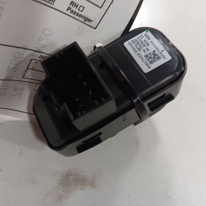 Chevy Malibu Power Window Switch Right Passenger Rear 2019 2020 2021 2