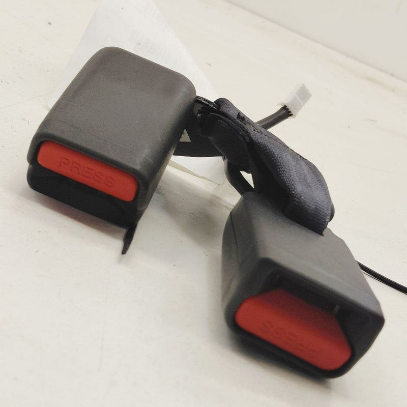 Nissan Versa Seat Belt Buckle Latch Right Passenger Rear Back  2024 20