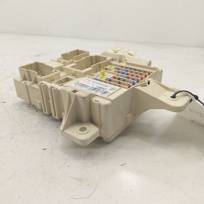 Kia Sorento Cabin Fuse Box Interior Inner Under Dash  2018 2017 2016