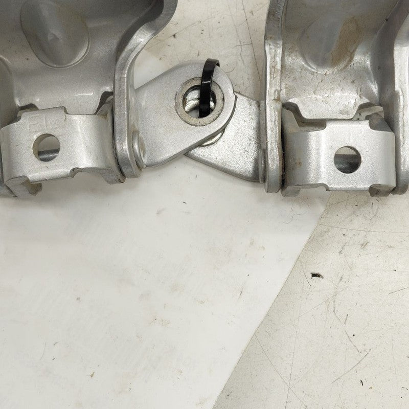 Kia Sorento Door Hinge Set Left Driver Rear  2018 2017 2016