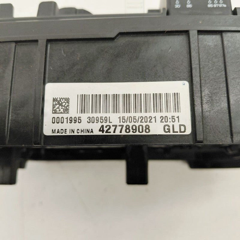 Fuse Box Engine Opt L3T Fits 20-24 Buick Encore GX 853021