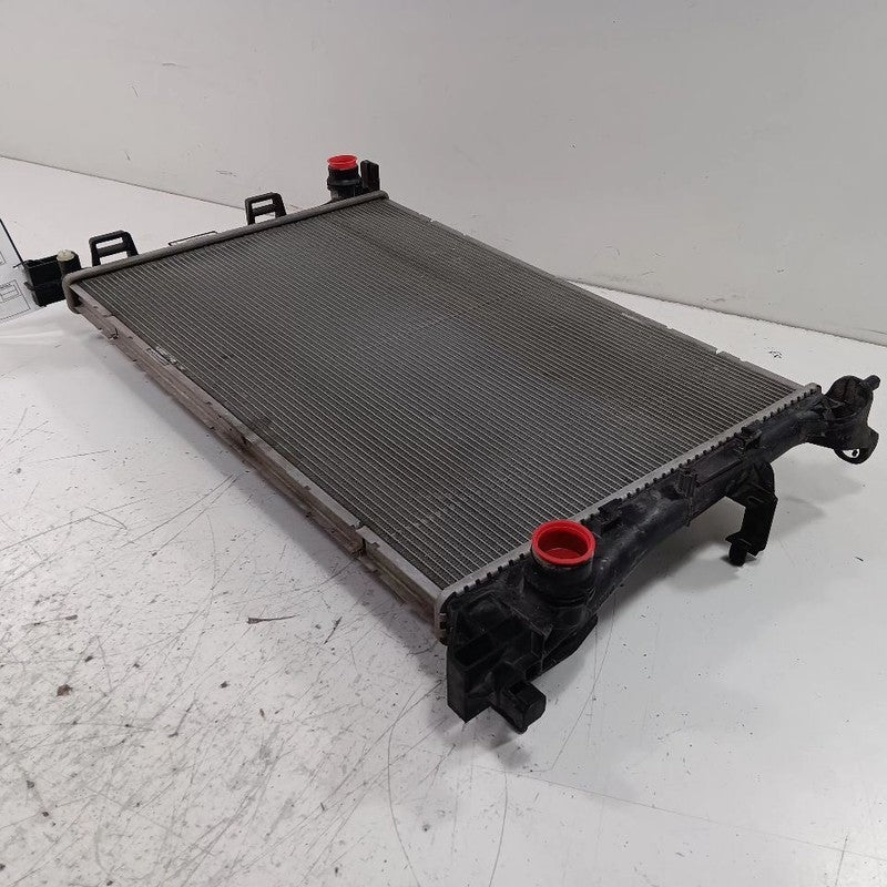 Radiator 4 Door L Model Fits 14-19 FIAT 500 1.4 OEM