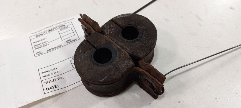 Cadillac CTS Sway Bar Bushing Mounting Bracket 2010 2011 2012 2013 201