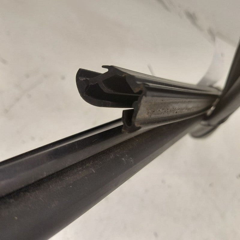 Mitsubishi Outlander   Door Glass Window Seal Rubber Left Driver Front