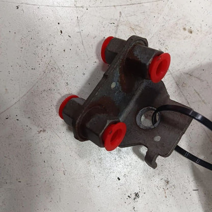 Hyundai Elantra Brake Line Proportioning Valve Junction Splitter  2017