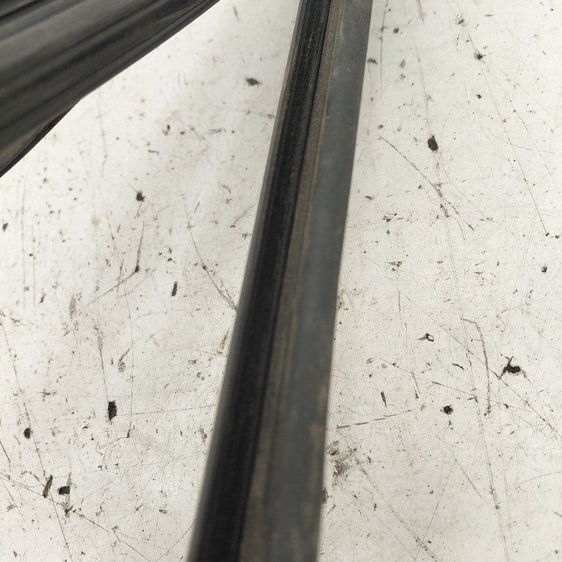 Honda CR-V Door Glass Window Seal Rubber Right Passenger Front  2019 2