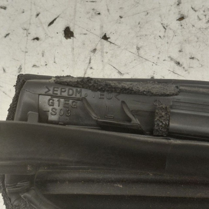 Mazda 6 Door Glass Window Seal Rubber Left Driver Rear Back  2018 2019