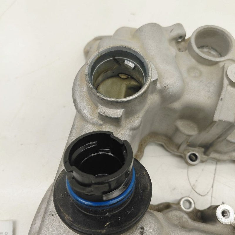 Chevy Volt Engine Cylinder Head Valve Cover  1.5 2019 2018 2017 2016 O