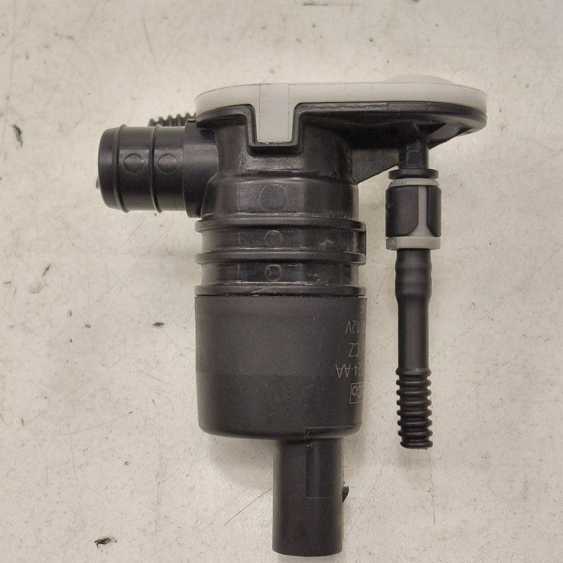 Ford Escape Windshield Washer Wash Fluid Reservoir Motor Pump Electric