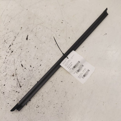 Hyundai Santa Fe Right Front Weather Strip Interior  2019 2020