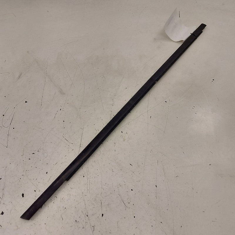 Fiat 500 X Model Door Glass Window Weather Strip Trim Rear Right Passe