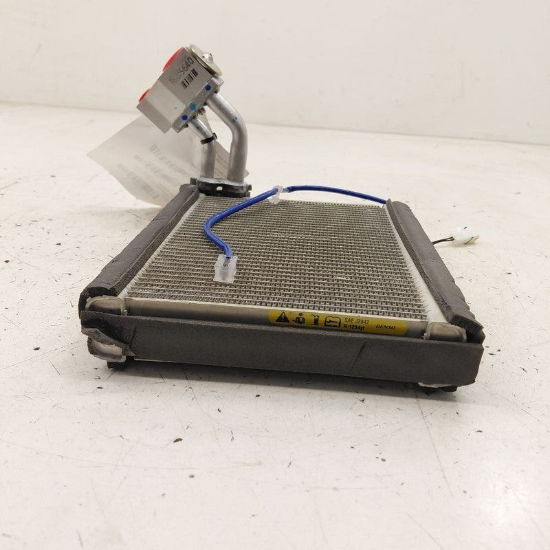 Air Conditioning AC Evaporator Fits 14-15 17-24 Mitsubishi Mirage