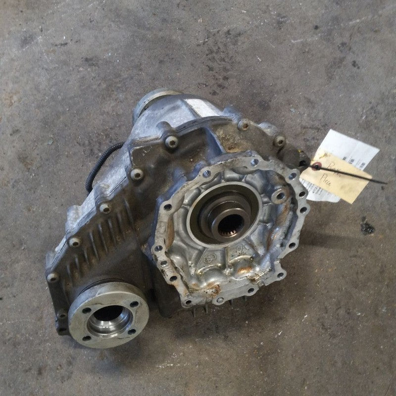 Transfer Case 3.6L Fits 15-23 Chrysler 300 OEM
