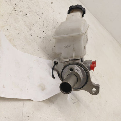 Brake Master Cylinder Fits 16-20 Kia Sorento