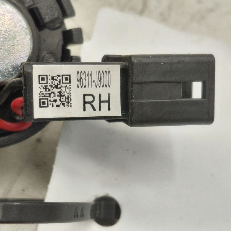 Hyundai Kona Tweeter Right Passenger Tweeter Speaker  2021 2020 2019