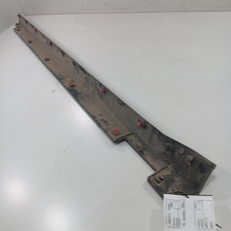 Kia Sorento Rocker Panel Trim Cover Molding Skirt Right Passenger Side