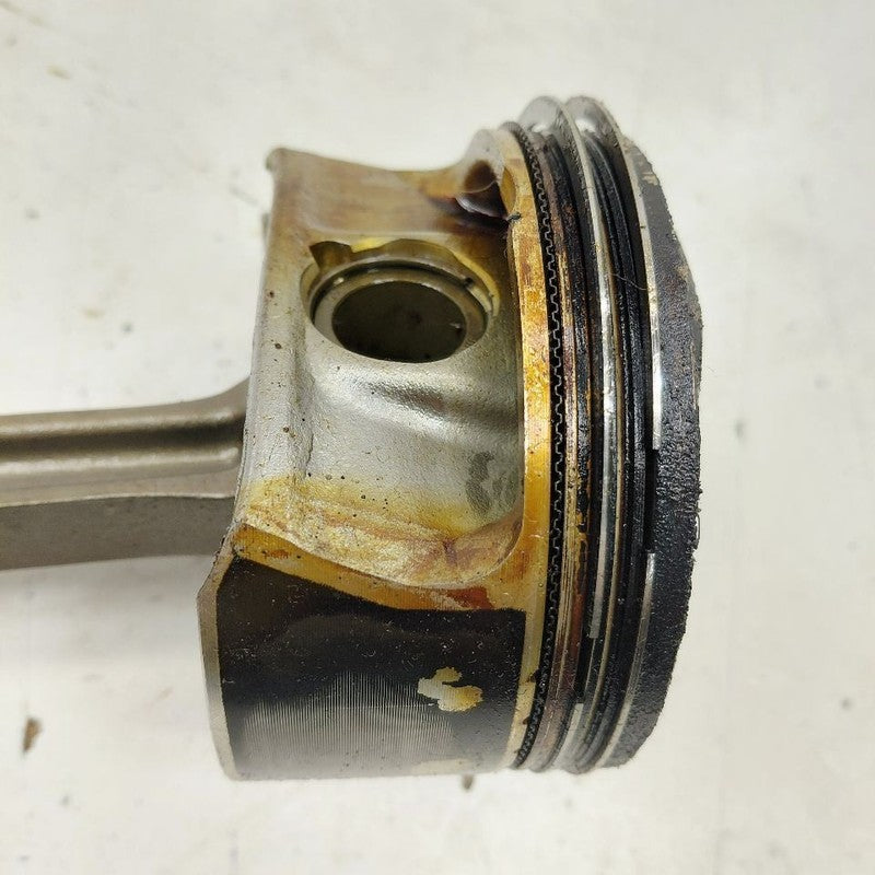 Cadillac XTS Single Piston With Connecting Rod       3.6 2016 2017 201