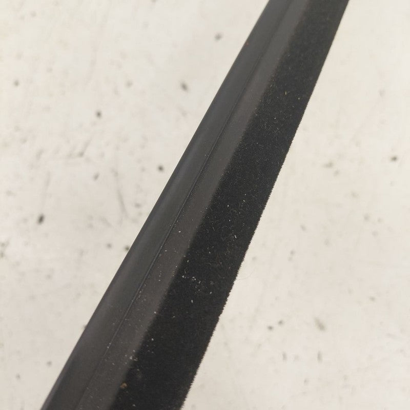 Honda HR-V Door Glass Window Weather Strip Trim Rear Right Passenger S