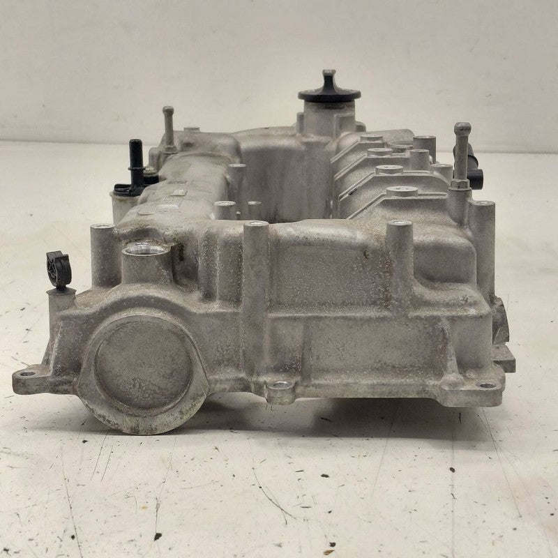 Chevy Volt Engine Cylinder Head Valve Cover  1.5 2019 2018 2017 2016