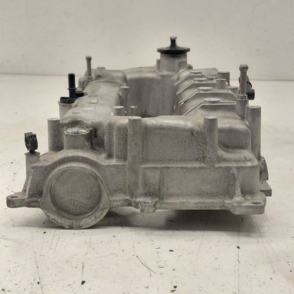 Chevy Volt Engine Cylinder Head Valve Cover  1.5 2019 2018 2017 2016