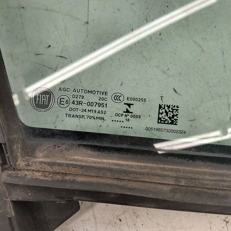 2018 Fiat 500 X Model Passenger Right Front Door Vent Glass Window