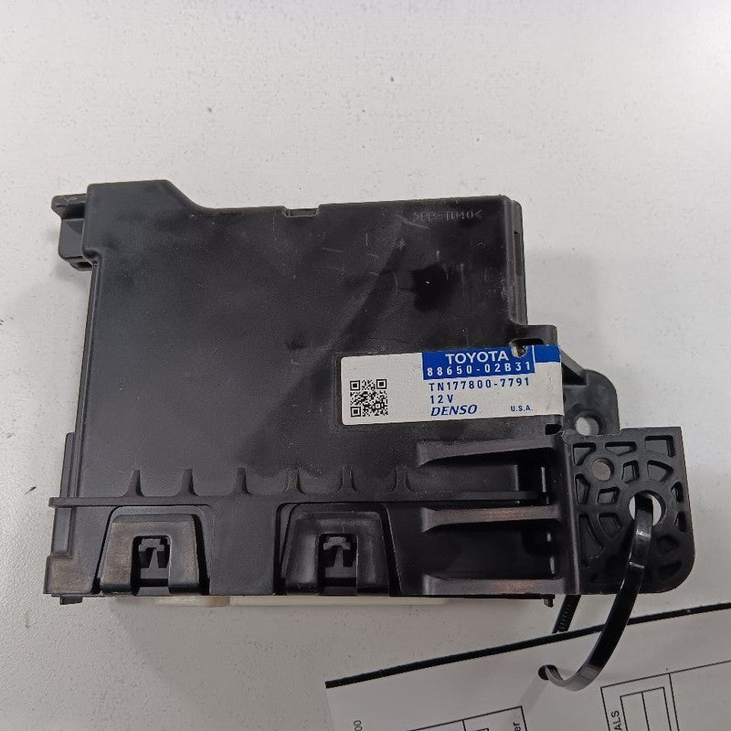 Blower Motor Control Module Fits 14-16 Toyota Corolla  OEM